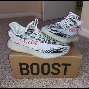 Yeezy 350 boost v2 “zebra”